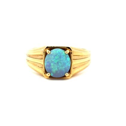 18K Yellow Gold Ring with Solid Opal