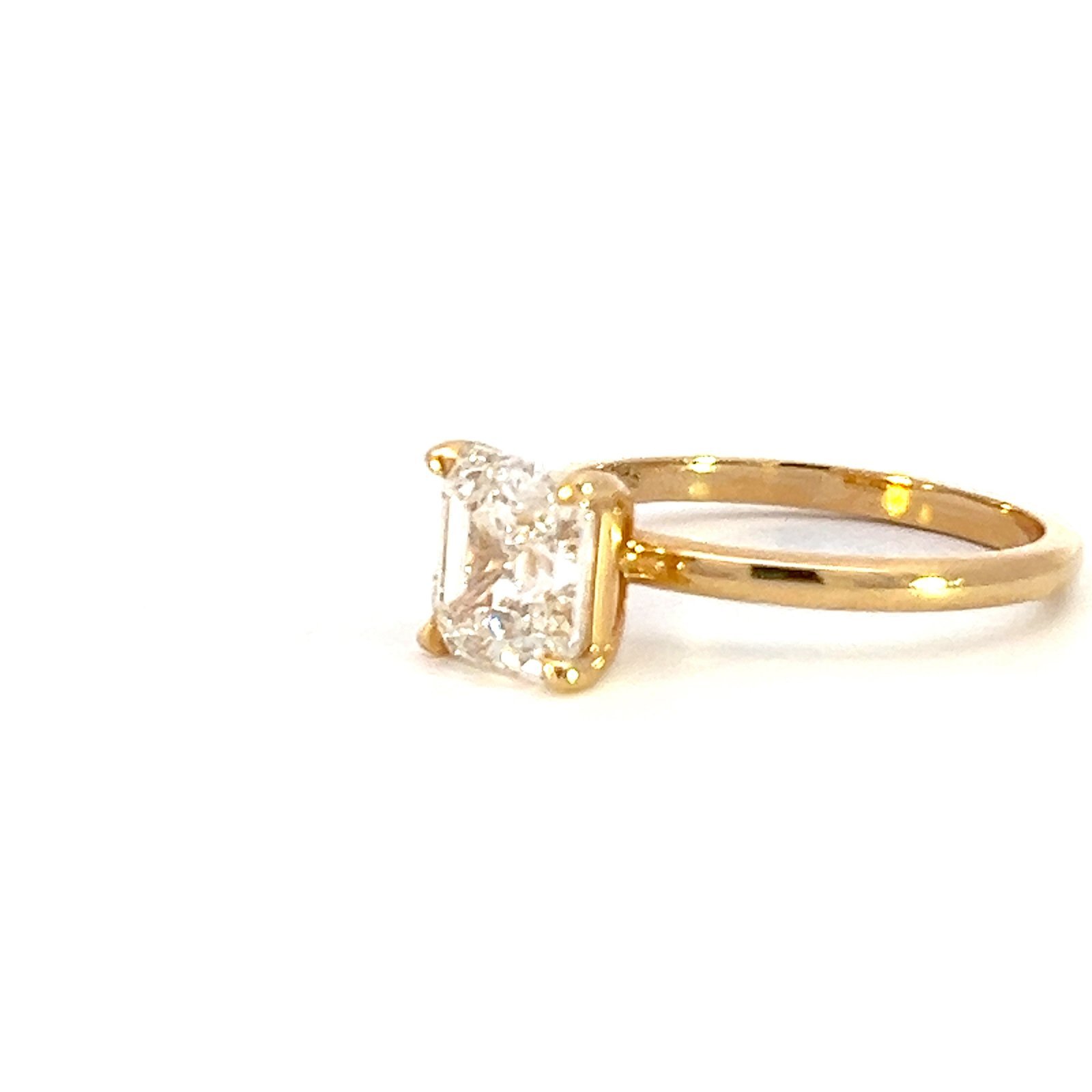 18K Yellow Gold Ring with Lab Grown Asscher Diamond 2.04ct - Image 3
