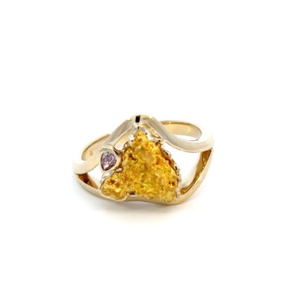 9K Yellow Gold Ring with Australian Nugget 1.41g and Purple Pink Diamond 0.08 Carat