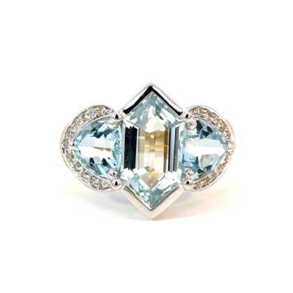 9K YG/WG Ring Aquamarine 5.18ct DI 0.17ct H/SI Size O